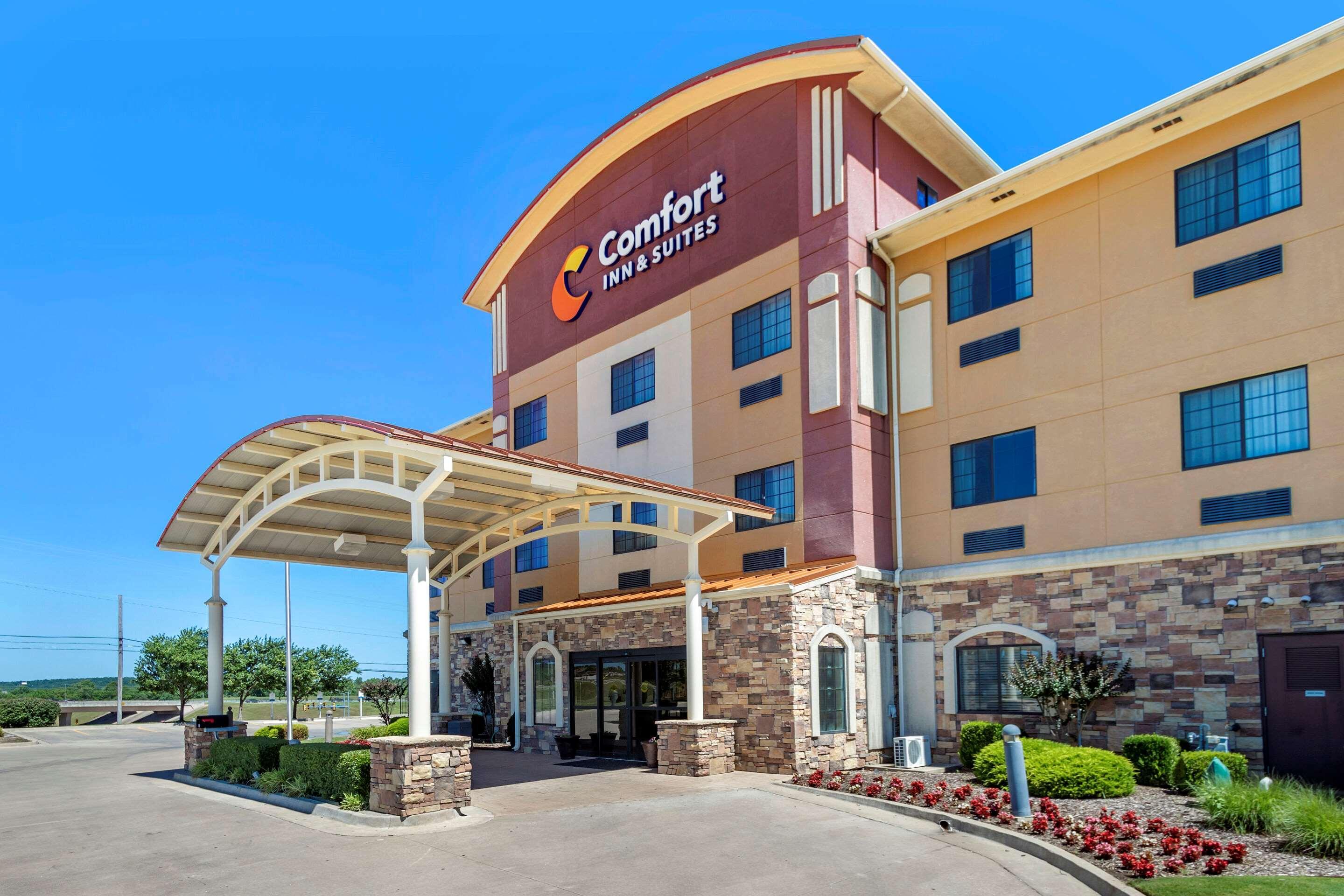 Comfort Inn & Suites Glenpool Exterior photo