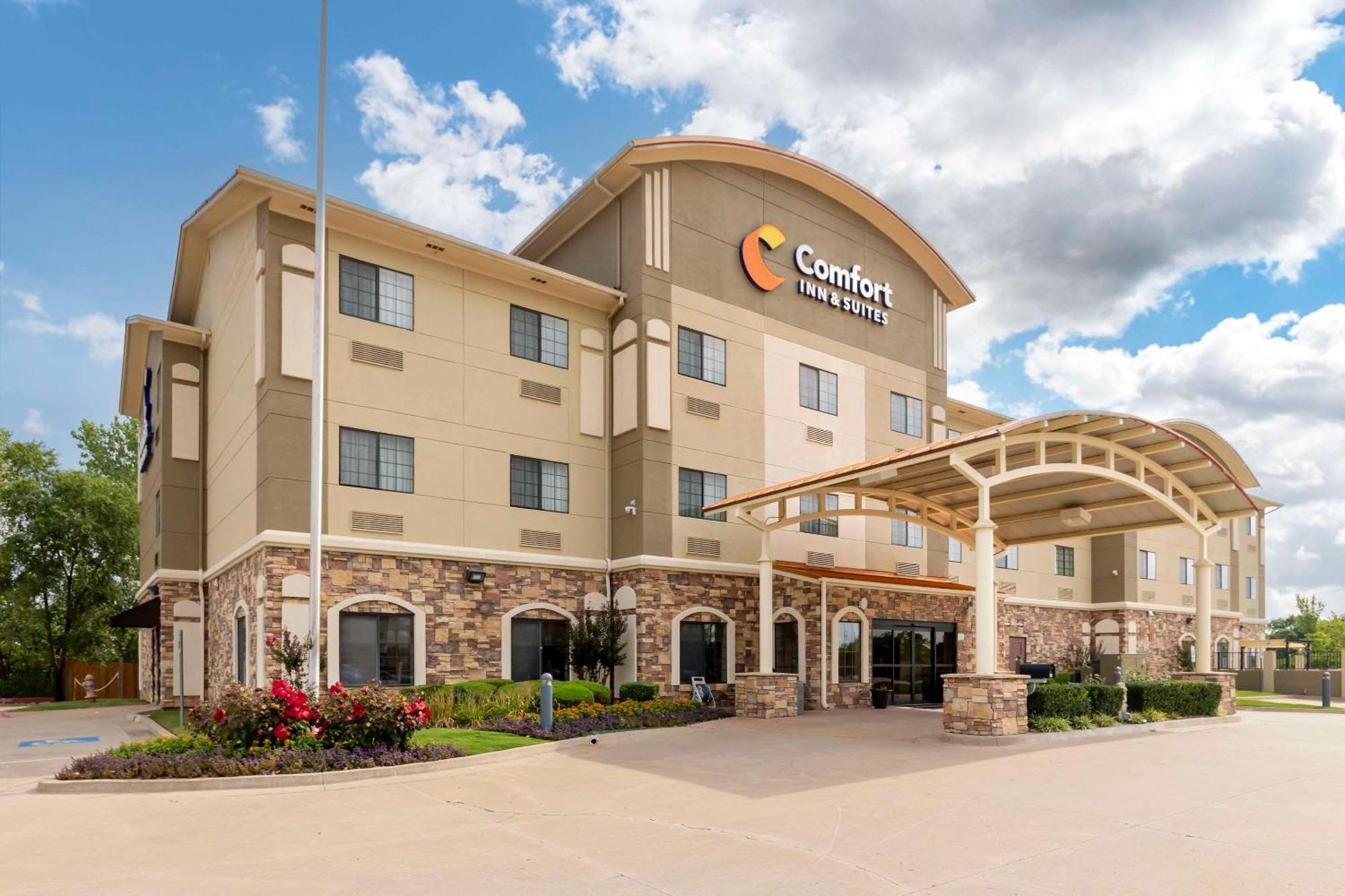 Comfort Inn & Suites Glenpool Exterior photo